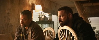 Tombol a Netflix toplistáján Ben Affleck és Matt Damon közös thrillere, olyan zseniális csavar tartogat, amire senki sem volt felkészülve