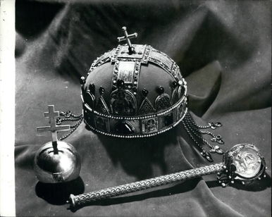 Teljes sokk, titkos jeleket találták a magyar királyi jogaron, megfejtették őket, bámulatos, ami kiderült