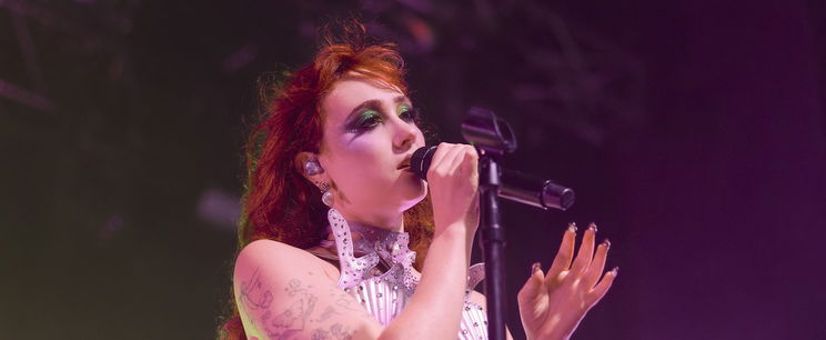 A botrányhős Chappell Roan után a magyar válogatott sztárjai következnek, mindenki otthagyja a híres világcéget?