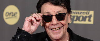 Fenyő Miklós búcsúztatásán váratlan dolog jelent meg az égen, pillanatokra megszakadt a temetés