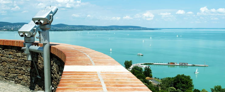 Rémületes orosz dolog rejtőzik a Balaton mélyén, félve beszélnek róla a helyiek