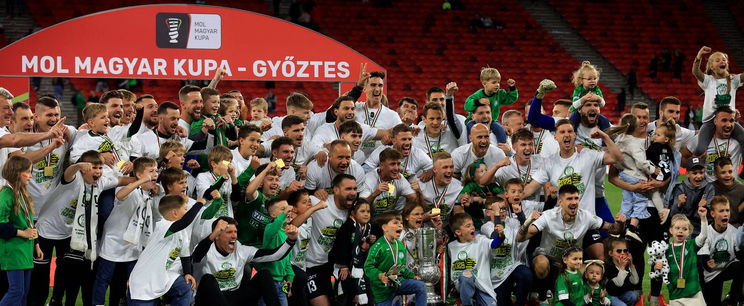 A Fradi-mumus edzőjét nemrég Orbán Viktor kinézte a válogatott élére, most a szurkolók üldöznék el