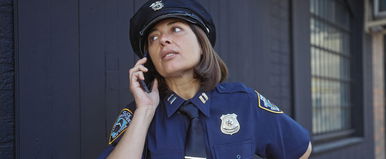 Kvíz: Csak az igazi 80-as évekbeli gyerekek ismerik Linda titkát, Te tudod még, mi volt a védjegye a karatés rendőrnőnek?