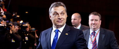 Orbán Viktort ünnepli egy külföldi kisváros, kiszúrtak valamit a szobájában, ami azonnal világszenzáció lett