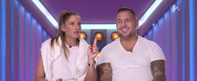 Curtis elé kemény szabályokat állított Judie, ezt tiltja neki felesége