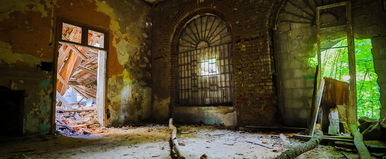 Tízezreket érő múzeumi tárgyat találtak a mátrai kísértetszállóban, rendkívüli látvány fogadta az urbexeseket