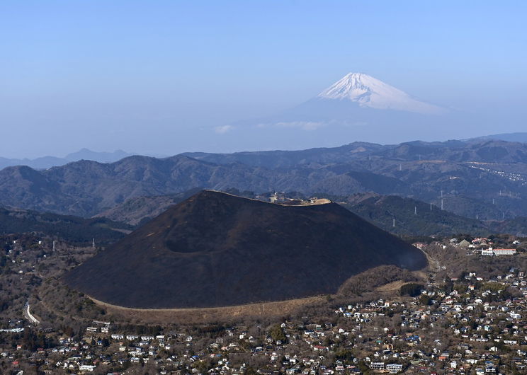 Egész Európát megrázta a székelyföldi vulkánkitörés, mindent letarolt a pusztítás és az emberek csak bámultak