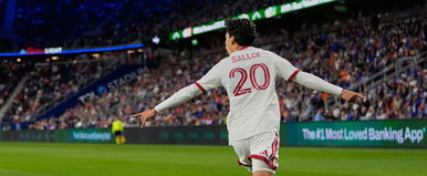 Magyar férfiért rajonganak az amerikaiak, nagyon furcsa az ok, amiért nem jöhet haza Budapestre