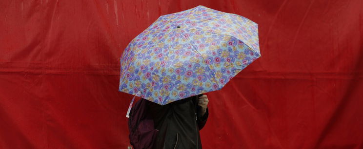 9 vármegyére adták ki a zivatarriasztást, a viharfront már fél Európát betakarta, valami elsöprő közeleg? - Időjárás-előrejelzés