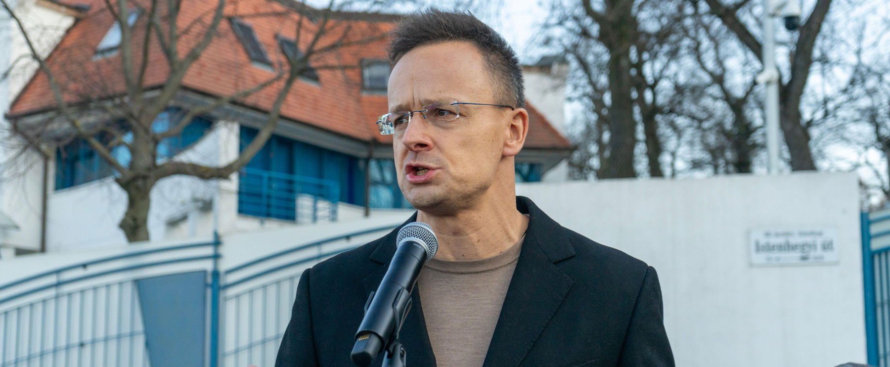 Szijjártó Péter kitálalt: "Főbenjáró, minősített bűncselekményt követtem el"