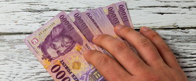 Így változnak az adók 2026-ban, sok magyar családnál nőhet a havi bevétel, itt vannak a legfontosabb tudnivalók