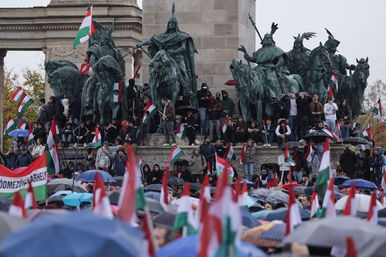 Félelmetes zavargások készülődnek Budapesten, polgárháborús helyzet állhat elő, ha veszít a TISZA Párt? 