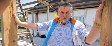 Aranybányára leltek Lagzi Lajcsi birtokán, óriási értékeket ad el, sorra kerülnek elő a kincsek