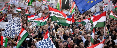 Itt a döntő videó, hogy a Békemeneten vagy a Tisza menetén voltak-e többen, nem fogod elhinni azt, amit látsz?