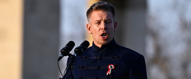 Magyar Péter egy képviselő anyjára támadt, átlépte a vörös vonalat 