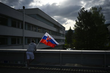 Gigabotrány, Szlovákiában megjelent egy 2 szavas mondat a magyarokra, brutális a felháborodás