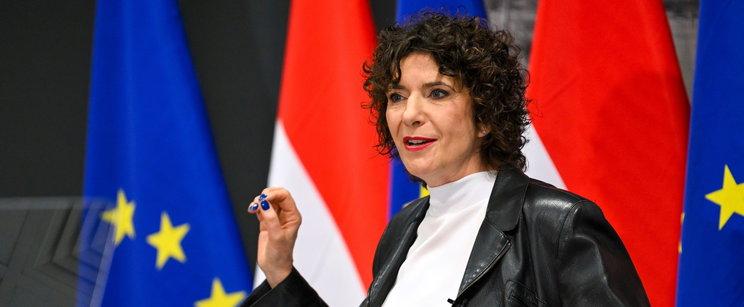 Dobrev Klára megmutatta, hogy miben jobb Szlovákia, mint Magyarország