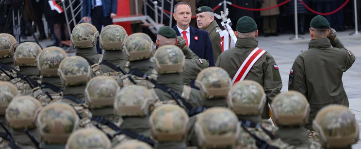 75 nap lesz a sorkatonaság, különleges tervet mutatott be a honvédelmi miniszter Magyarország szomszédjában