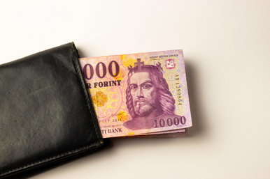 A magyarok kedvenc énekesnőjének a nyugdíja éhenhalni sem elég, újabb tragikus művészsors