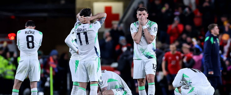 Újra a magyarokba állt bele az ír kapitány, de most ők futottak abba a pofonba, mint Szoboszlaiék