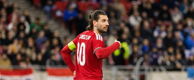 Szörnyű dolog derült ki a Liverpool felcsúti tehetségéről, ekkora fizetésből kell boldogulnia Mészáros Lőrinc kedvencének