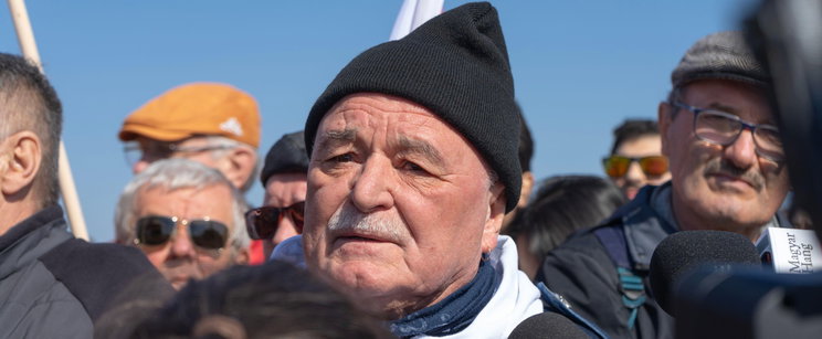 Újabb megalázó videó terjed Nagy Feróról, már a legnagyobb rajongói is aggódnak érte