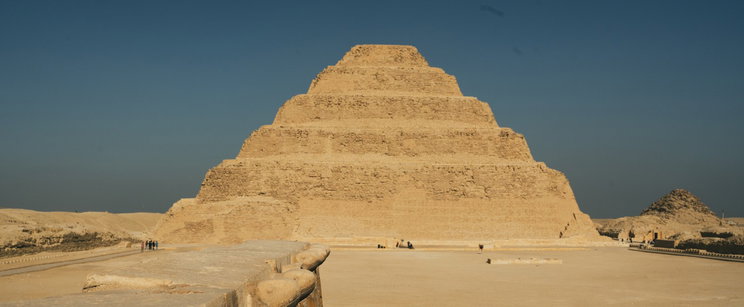 Magyar szakértő vizsgálta a legrégebbi piramist, végre lebuktak az építők, egy kőkupac alatt találták meg a titkot