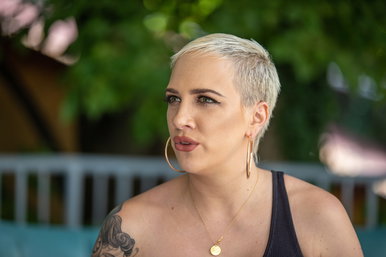 Tóth Gabi és Tóth Vera politikai háborúja újabb fejezethez érkezett, szívszorító üzenetet küldött Tóth Gabi a testvérének