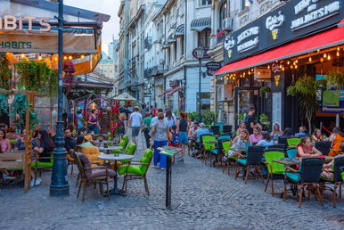 Ilyet még nem látott az ország, magyar ételt és magyar szavakat találtak a román étlapon, de a stílusuk mindenkit meglepett