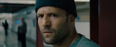 Áttörte a gátakat a magyarok kedvenc akcióhőse, Jason Statham legnyersebb akció-thrillere ösztönösen vág rendet a káoszban