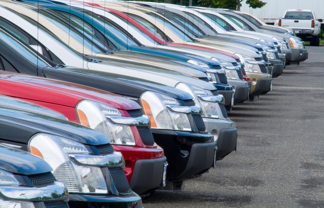 Olyan használtautó hirdetés került fel a netre, amitől a tiszások és a fideszesek is leteszik a hajukat