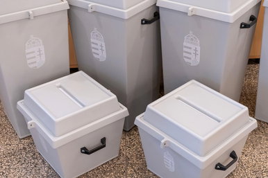 Máris megpróbálták átverni a választókat egy kelet-magyarországi településen, a polgármester azonnal közbelépett