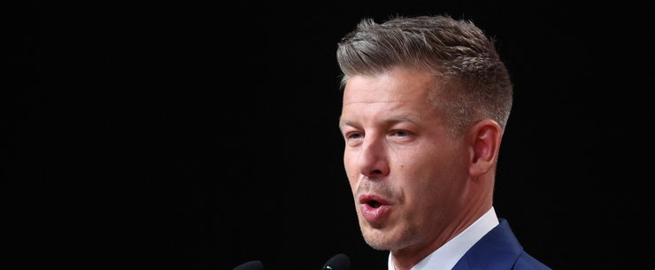 Magyar Péter-lázban ég egy külföldi újság, kőkemény címlappal jelent meg a napilap