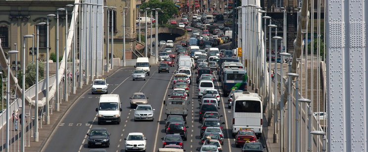 Így hívják a magyar autómárkát, 4 betű, a kinézete azonnal felforgatta az egész világot