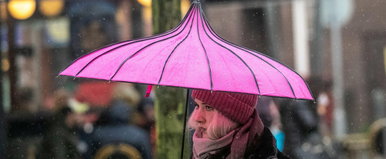 Kiadták a riasztást, 5 vármegye azonnal besárgult, dübörög a csapadék az ország felé, ezeken a helyeken számíthatunk rá a friss időjárás-előrejelzések szerint