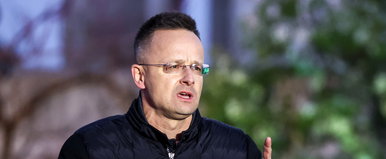 Különös tárgy díszíti Szijjártó Péter testvérének 450 milliós családi fészkét, ezt vették észre a hirdetésben