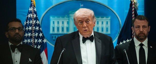 Előkerült egy rejtélyes videó, így rohanták le a rendőrök Trumpot, Vance alelnököt úgy kellett elrángatni mellőle