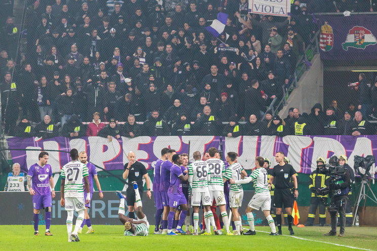 Súlyos következményei lettek az Újpest-Ferencváros meccsen történt balhénak