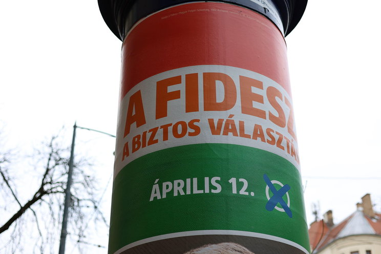 Durva dolgot írt ki a Fideszről a párt kedvenc híressége