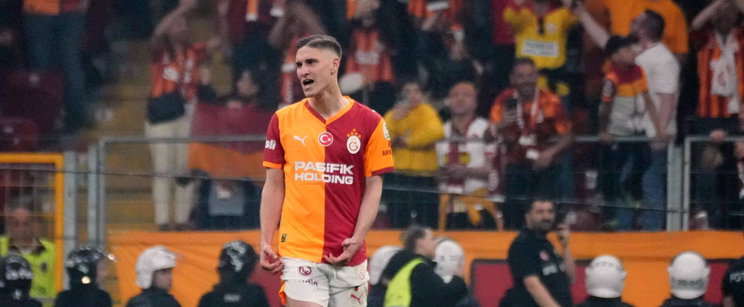 A török drukkerek vérlázítóan búcsúztatják a Premier League-be készülő Sallai Rolandot