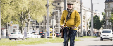 Életveszélyes állapotban az elektromos rollerrel elgázolt férfi, gyermeke mesélte el a körülményeket