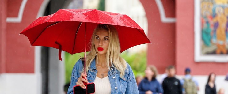 Gyors mozgású hidegfront érkezik, naracsfigyelmeztetést is kaphat néhány vármegye a vihar miatt - Időjárás-előrejelzés 