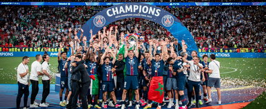Benyitottak a PSG üresnek hitt öltözőjébe BL-döntő után a Puskás Arénában, a győztesek azonban nem hagyták azt üresen, a magyaroknak hagytak üzenetet egy kedves jellel egyetemben