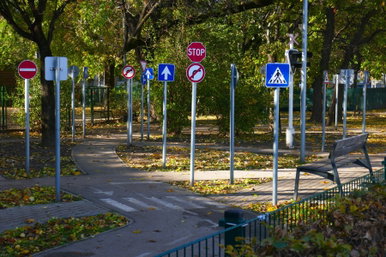 Még a főváros is megirigyelhetné, olyan különleges zebrák kezdtek el működni a vármegyében, amiből alig látni itthon