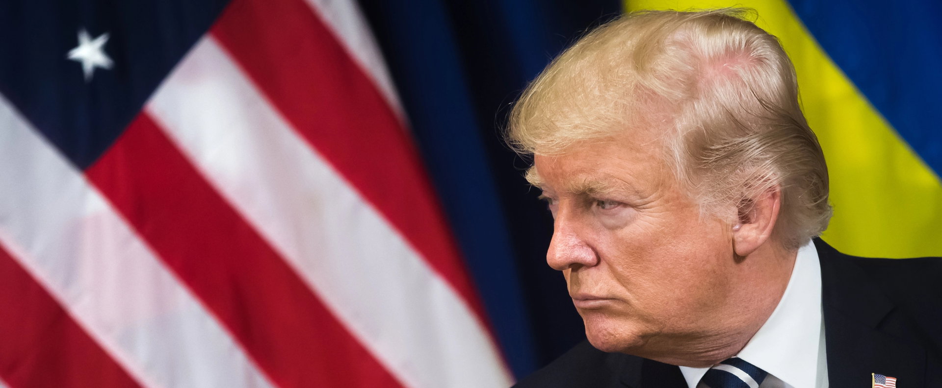 Trump váratlan húzása, Versailles-ban írta alá az iráni megállapodást