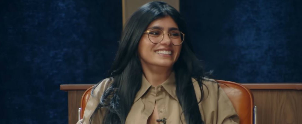 Hűha: Melltartó nélkül vonult végig Monacón Mia Khalifa, mindenki őt nézte