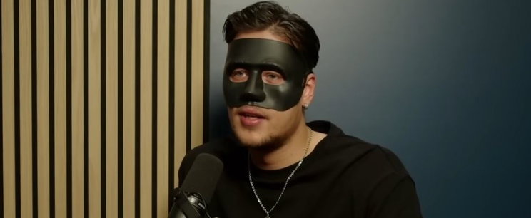 Lebuktatták T. Dannyt, ilyen valójában az arca a maszk alatt?