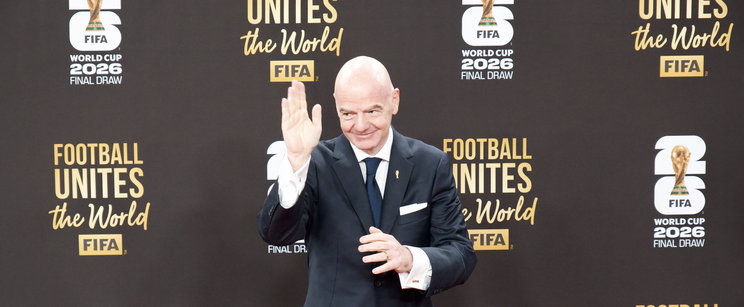 A foci-vb botránya miatt Budapesttel példálózik a FIFA utált elnöke