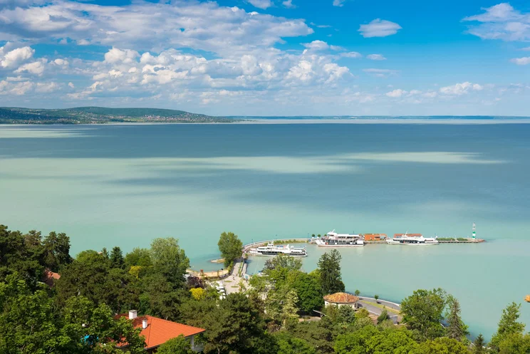 Most a vásárlók kerültek előnybe a Balatonnál, egyre nagyobbat lehet alkudni