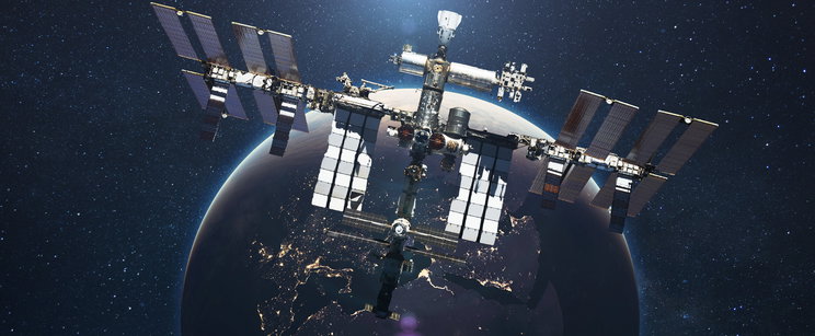 Több száz tonna zuhanhat az óceánba – a NASA terve komoly vitát váltott ki